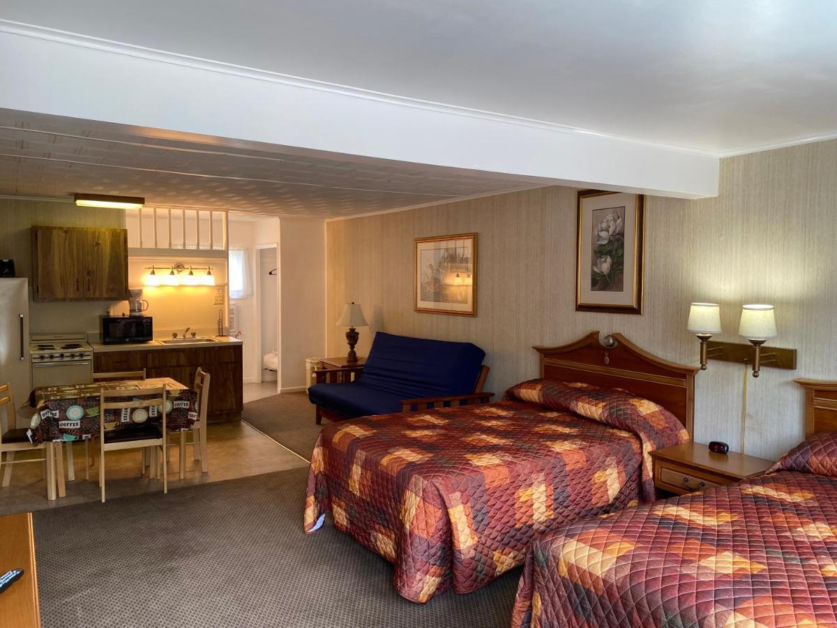 Lincoln Log Colony Hotel เลคจอร์จ ภายนอก รูปภาพ